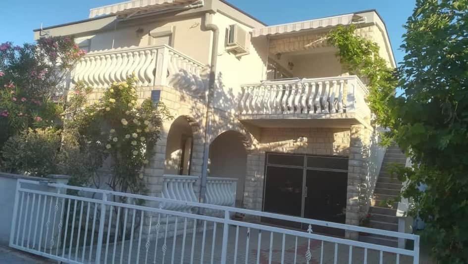 Apartment Krmpotic Vir Exterior foto