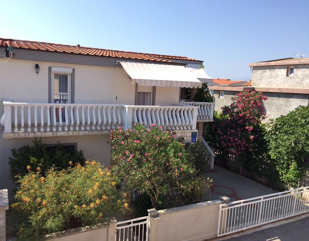 Apartment Krmpotic Vir Exterior foto
